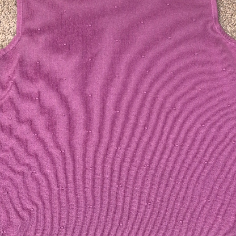 Women’s Talbots Lilac Purple Sleeveless Knit Dotted Cropped Sweater Vest Medium - Picture 8 of 8